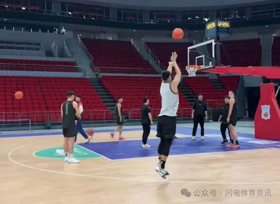 包含山东男篮发布备战花絮，加时末段止住颓势，NBA常规赛任务艰巨，球探报告显示潜力的词条